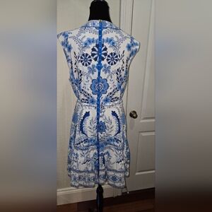 Chic Blue and White Floral Midi Dress